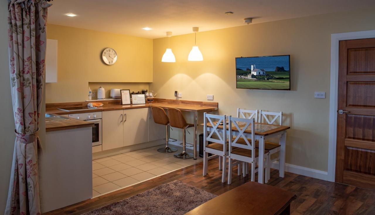 בושמילס Causeway Lodge מראה חיצוני תמונה