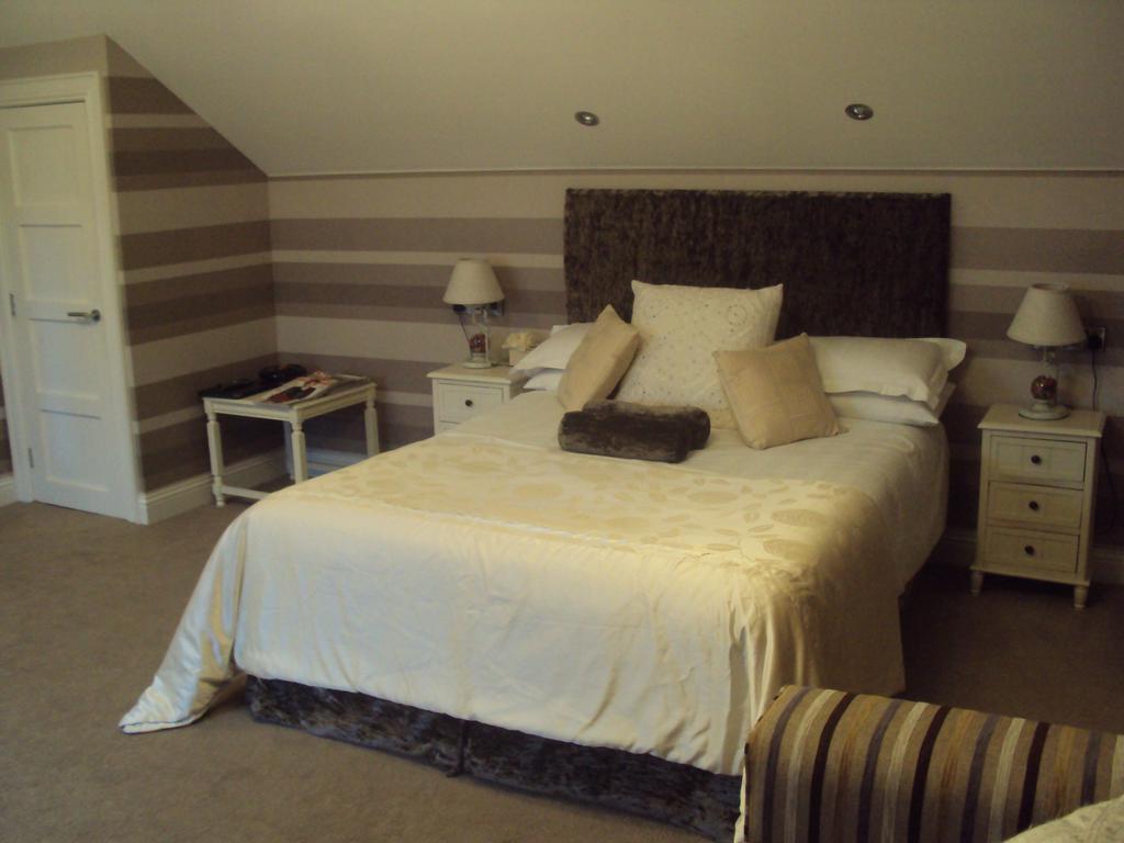 בושמילס Causeway Lodge מראה חיצוני תמונה